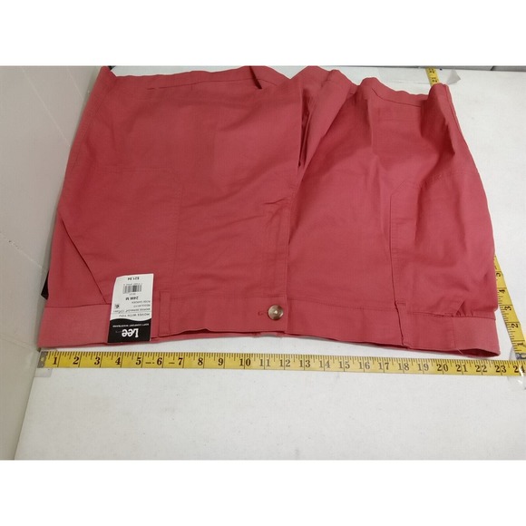 Lee Womens Midrise Bermuda Regular Fit Rose Garden Shorts (Size 24W) Nwt - Picture 2 of 16